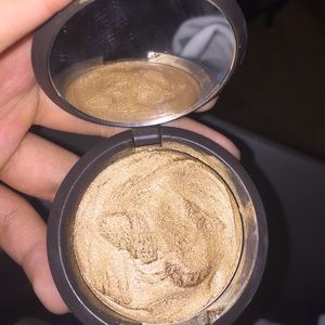BECCA Topaz Shimmering Skin Perfector Poured